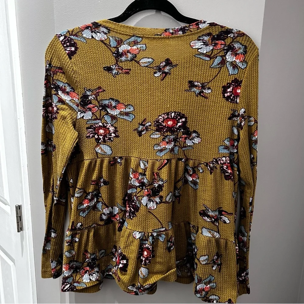 Altar’d State Floral Flowy Blouse-Sm - Picture 4 of 4